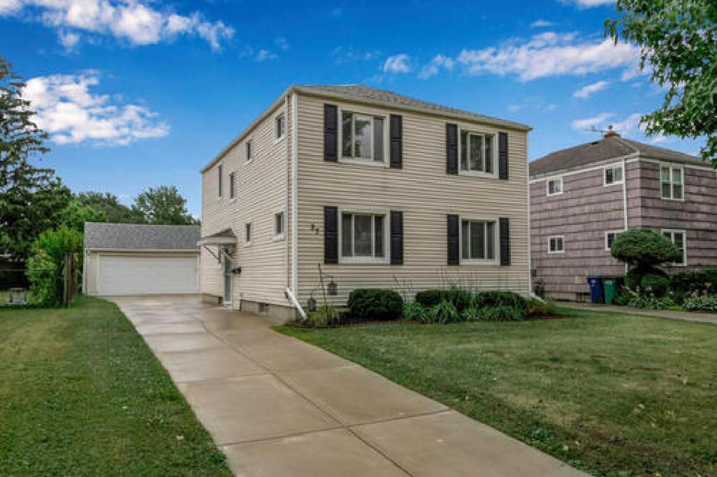 Gorgeous 2 Queen Bedroom Lower Apartment In North Buffalo With Free Driveway Parking Dış mekan fotoğraf